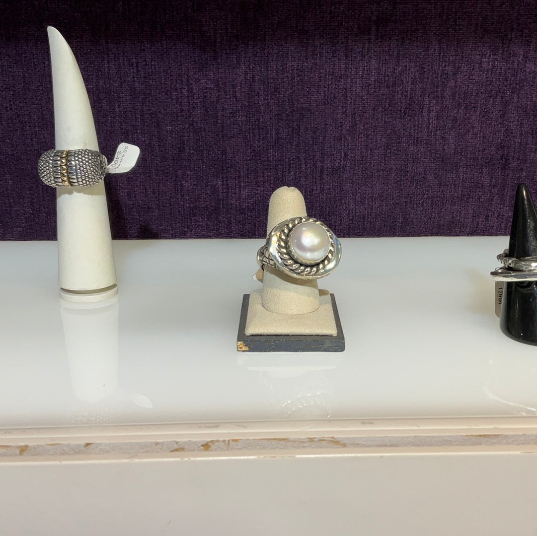 De' Carol Designs SS pearl ring