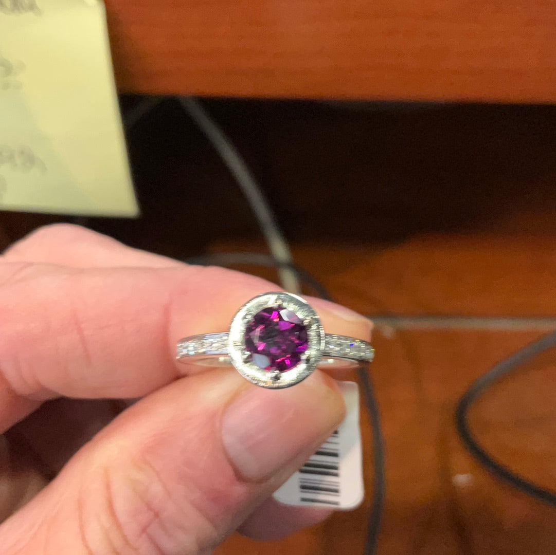 14KW 1.05TCW RHODOLITE