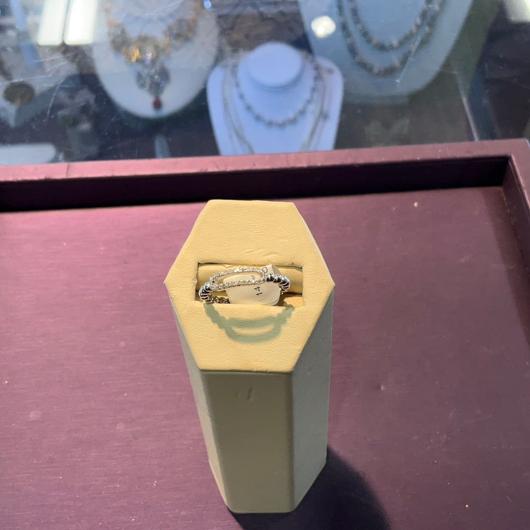 Friendly Florets Ring