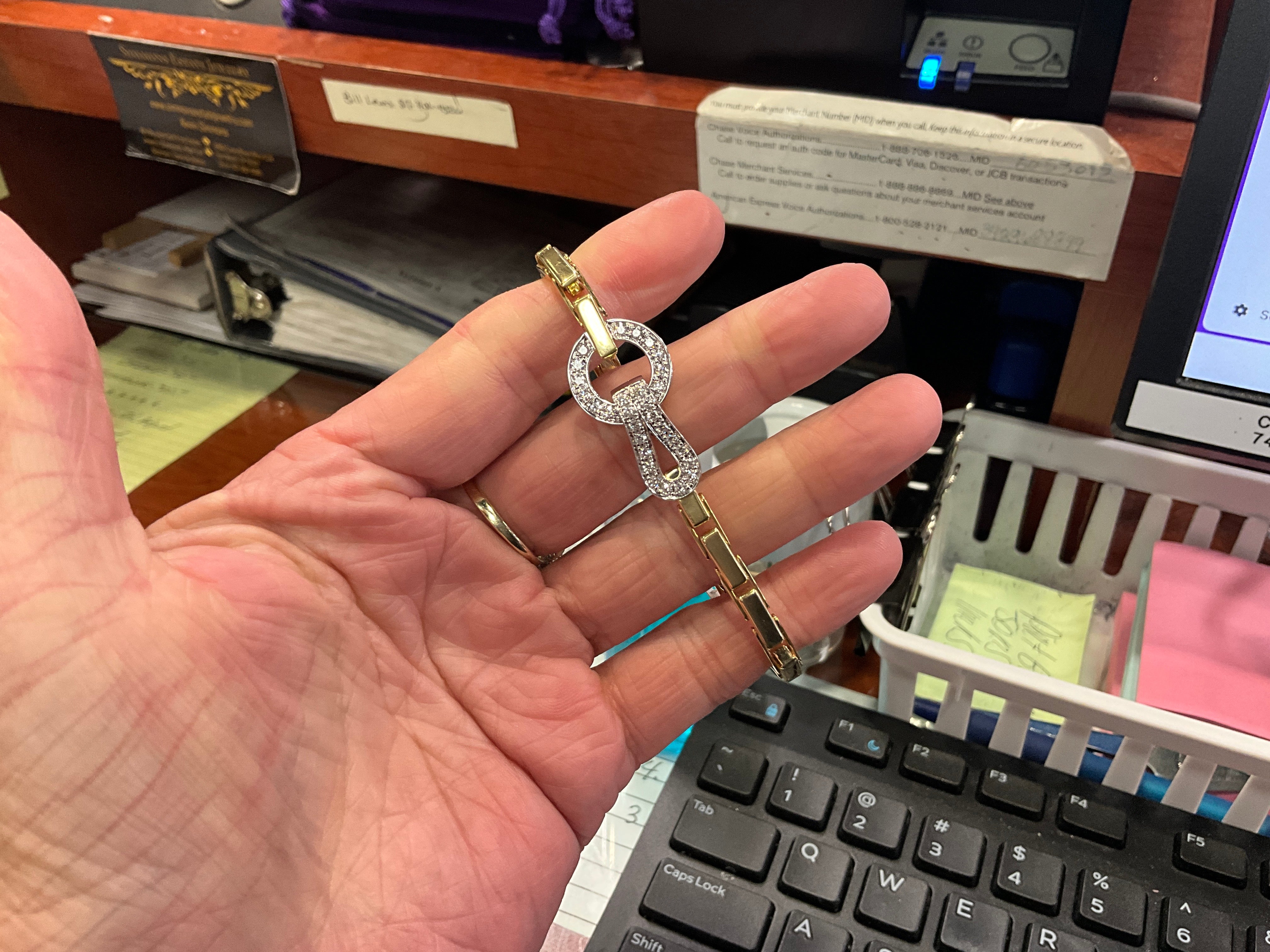 18KY/W Diamond Clasp Bracelet
