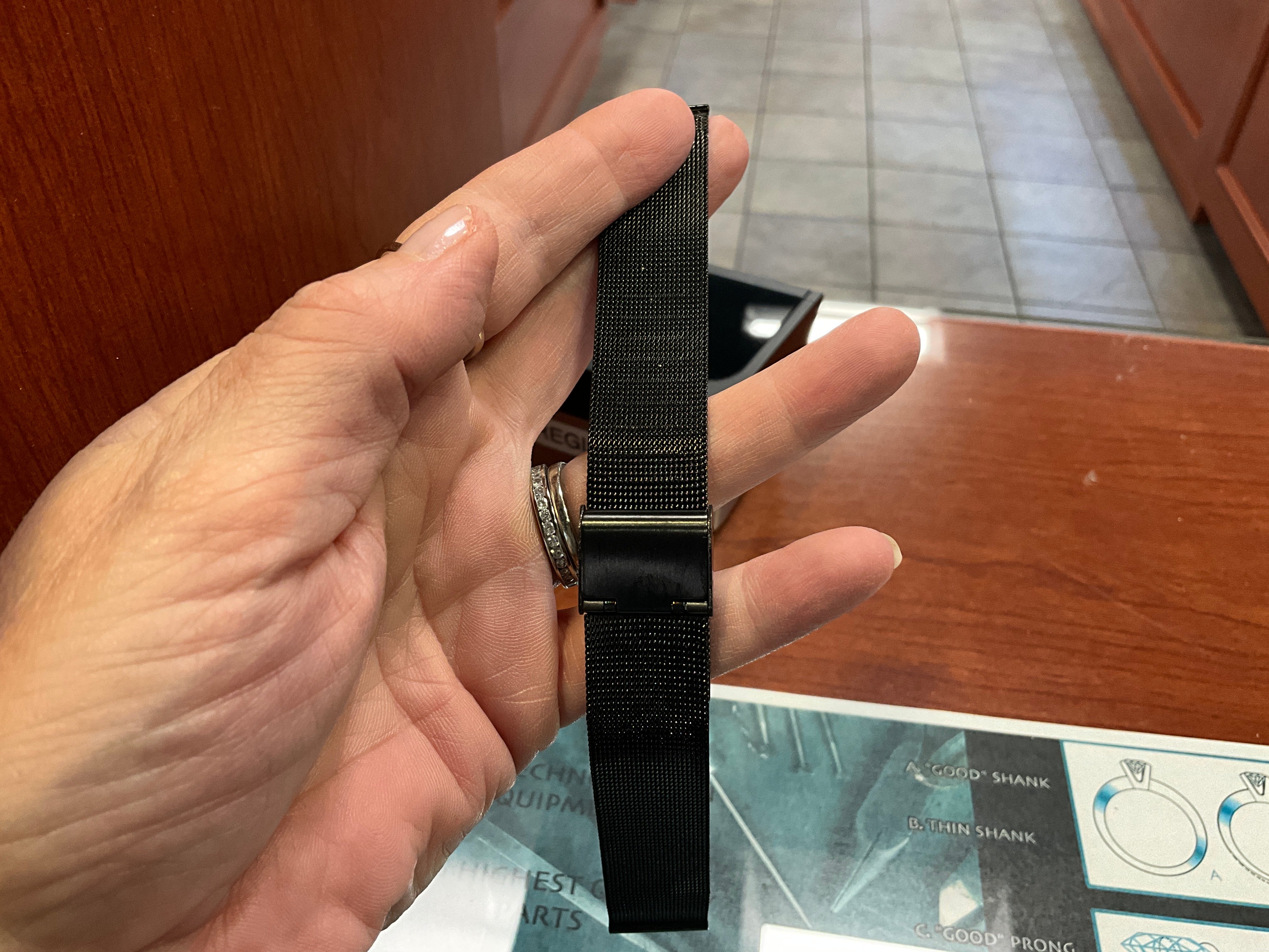 18MM Black Mesh Band