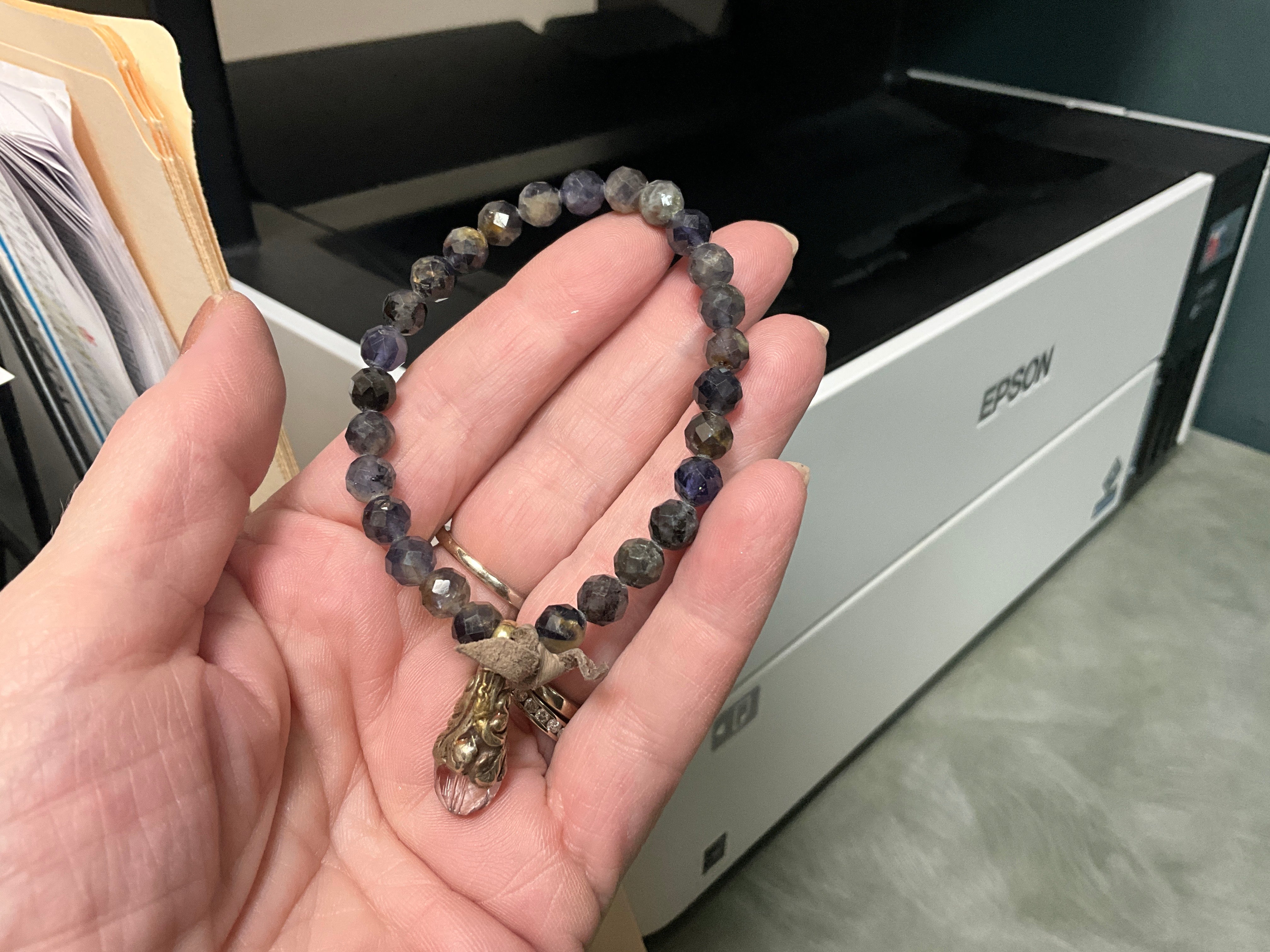 Faceted Iolite W/Drop