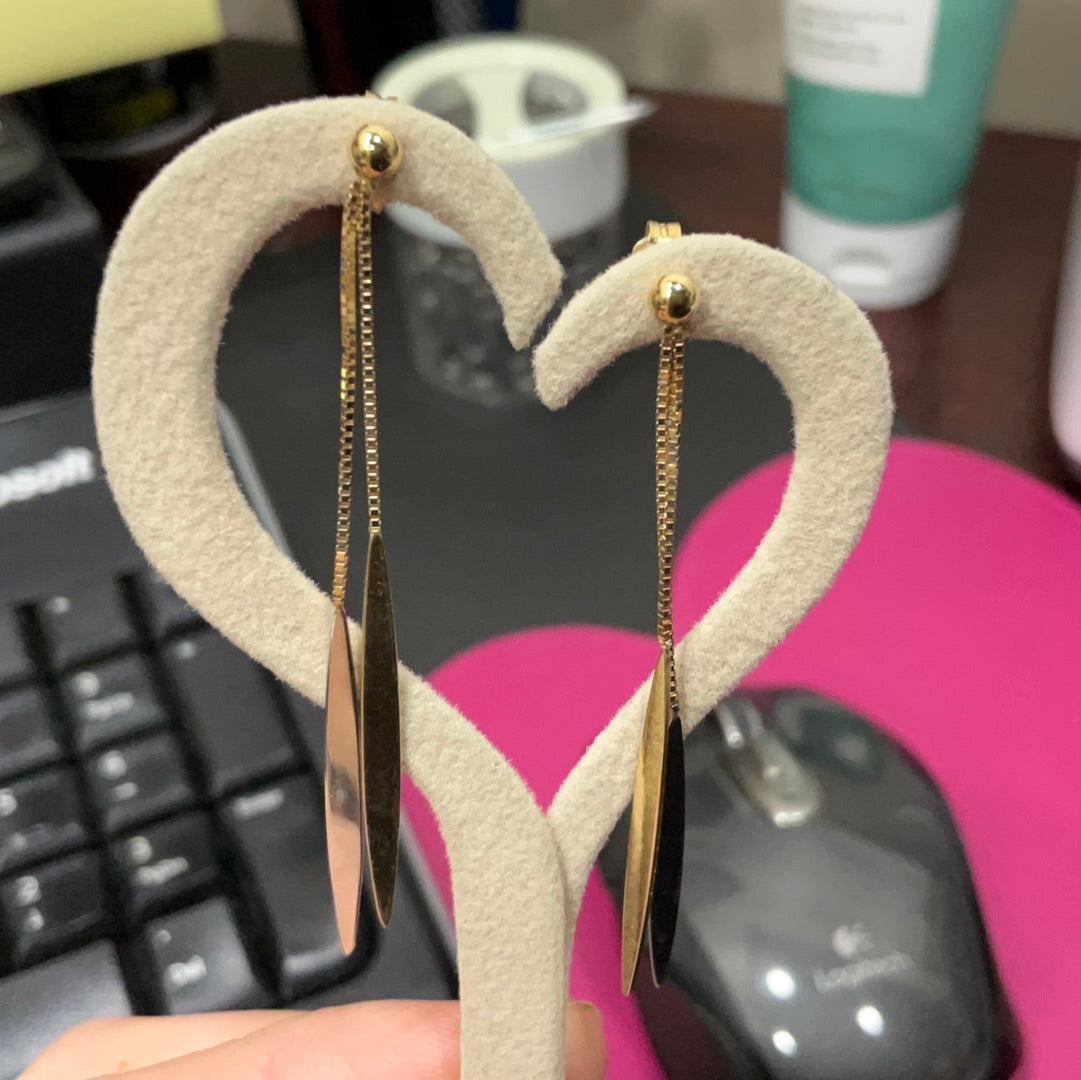 14Ky Drop Earrings
