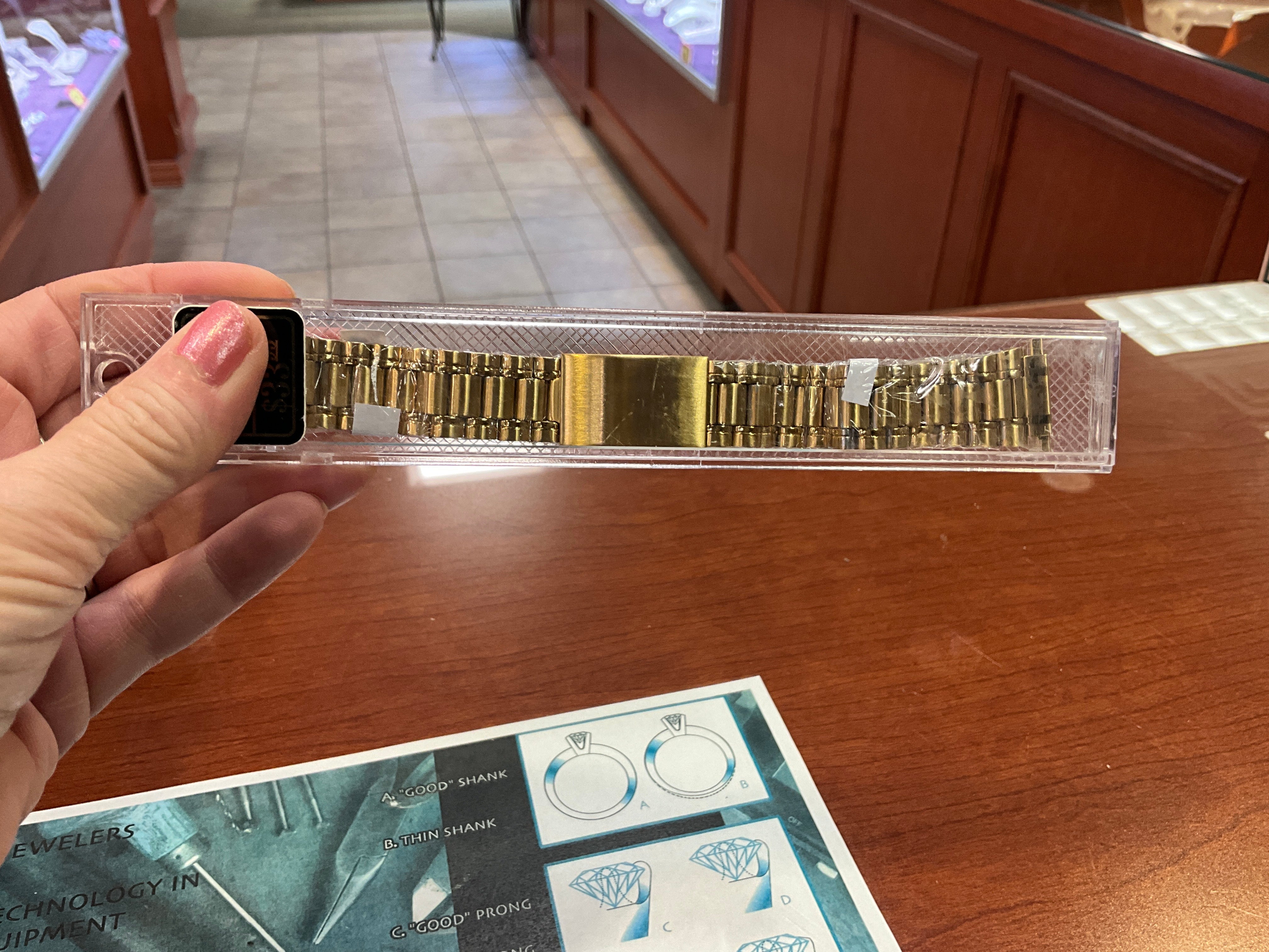 16-22MM Yellow Squeeze End Band