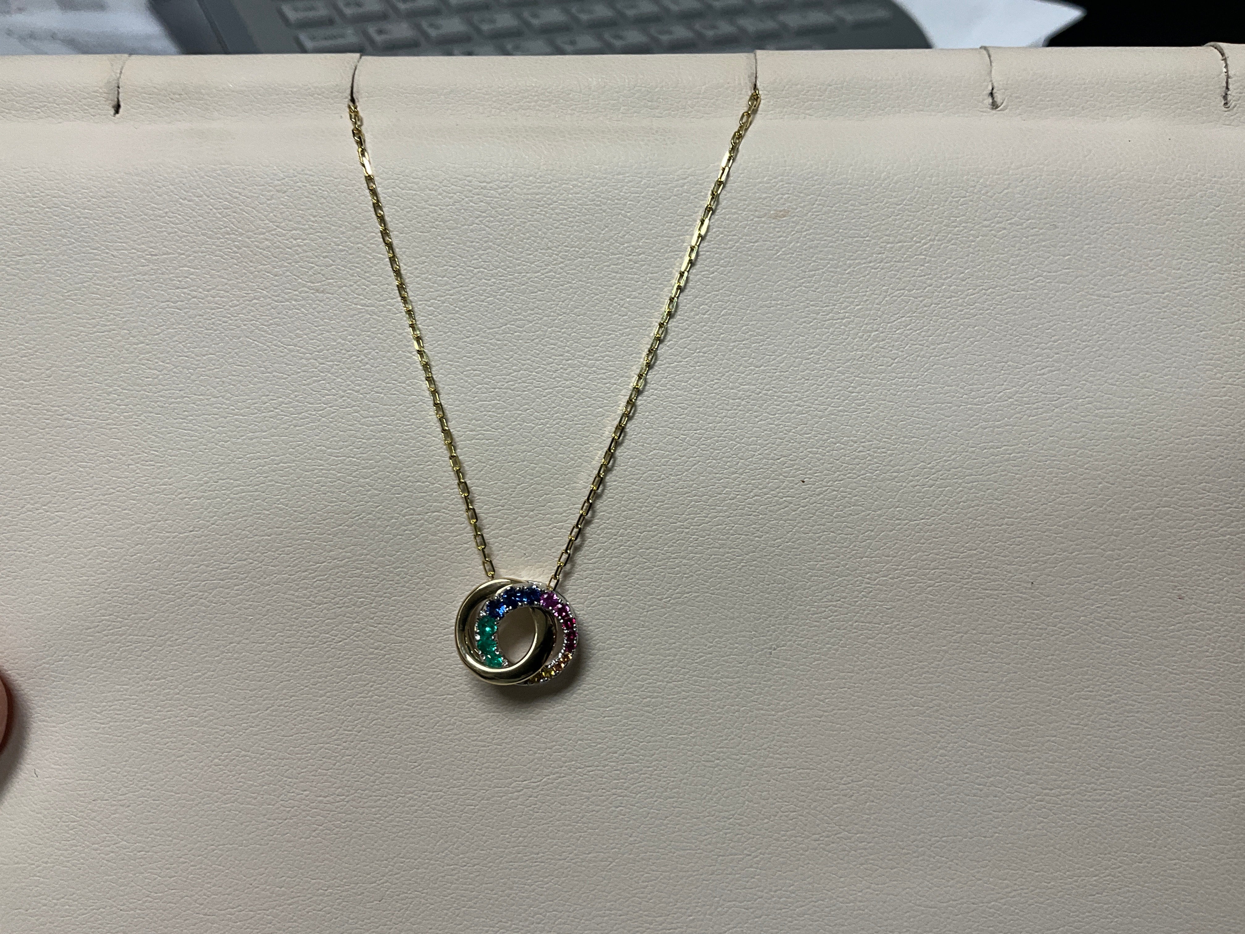 14KYW Rainbow Sapphire Pendant