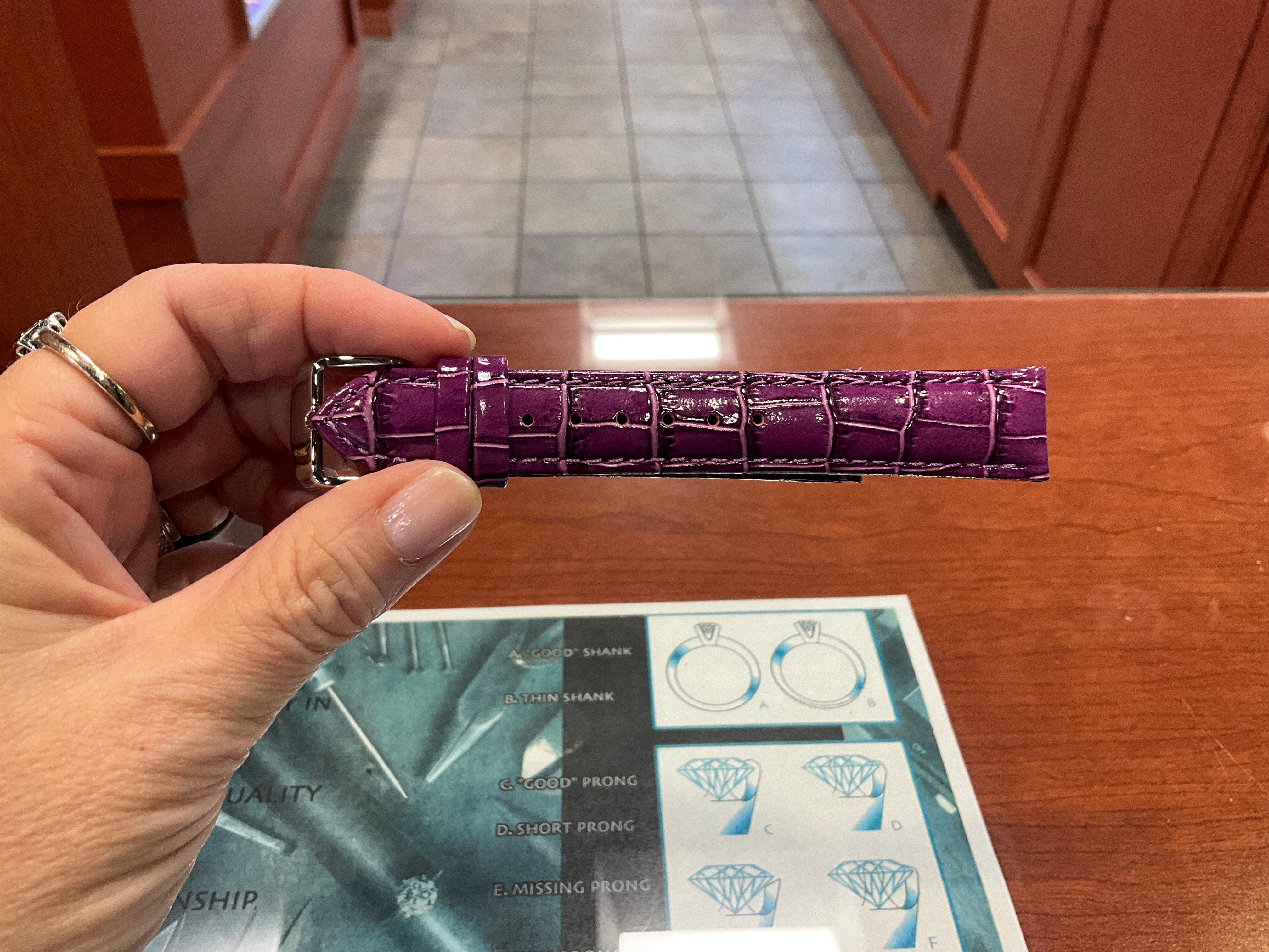 18MM Violet Crocodile Grain