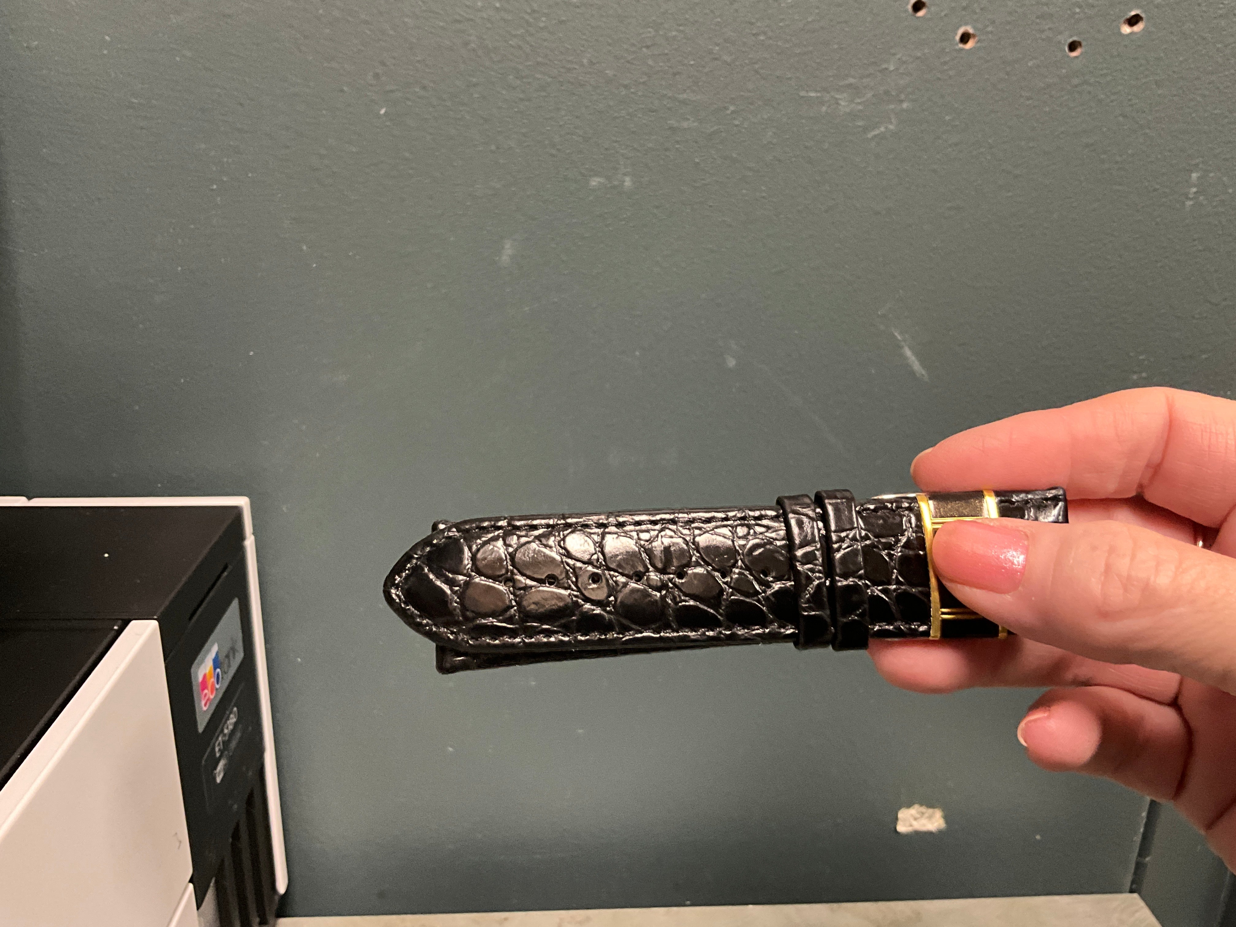 24MM Black Croco Grain