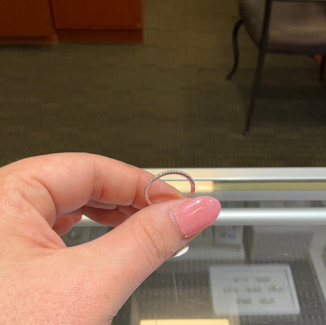 18kw .25tw eternity band