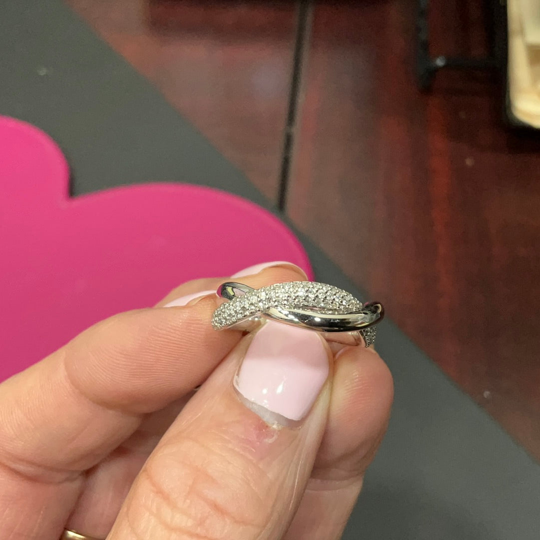 4kw .39 diamond ring