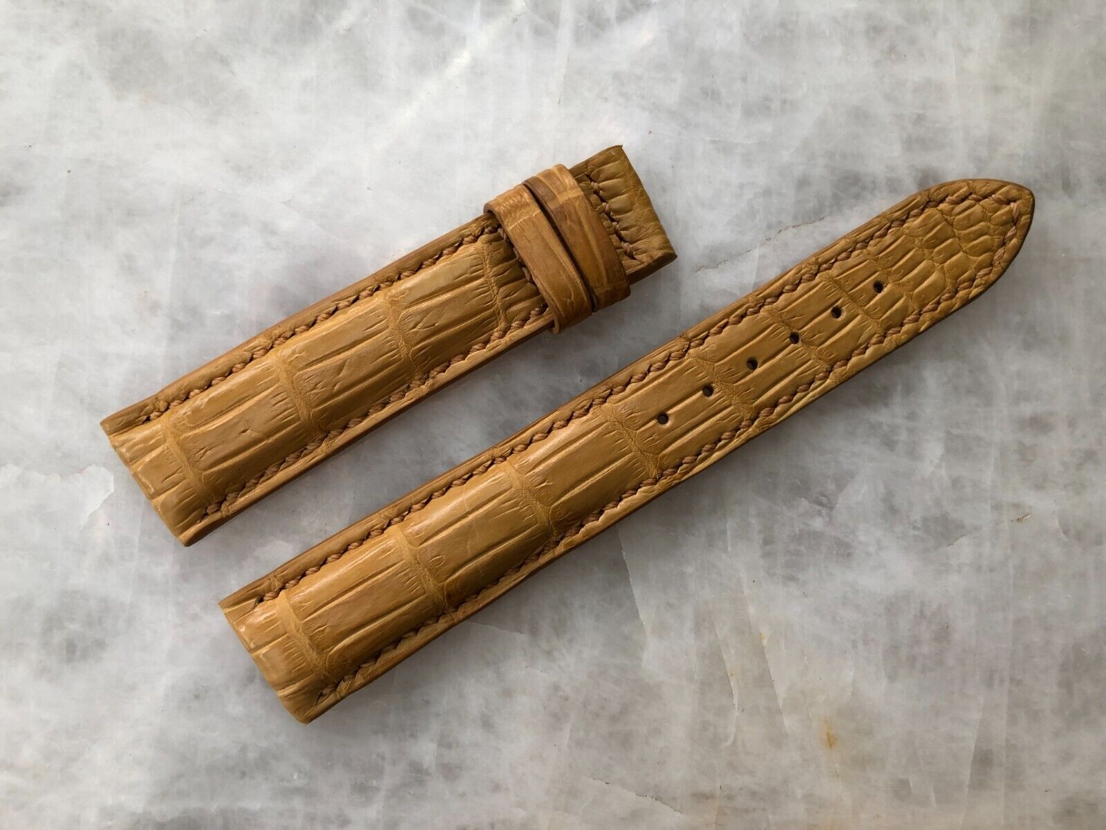 18MM Tan Aligator Band